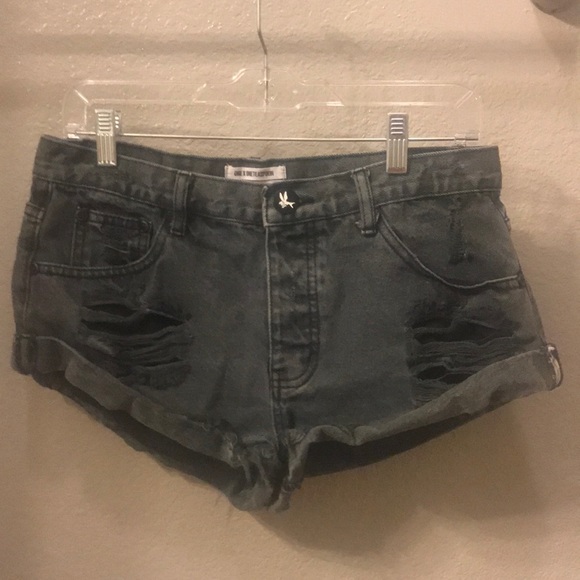 One Teaspoon Bandits Shorts - Size 27 - Picture 1 of 3
